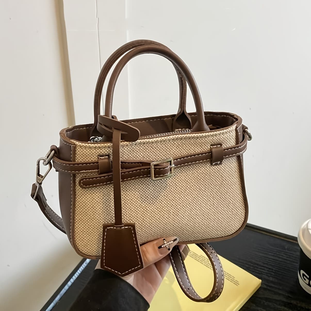 Retro small bag women's new light luxury niche high-end fashion versatile one-shoulder crossbody bag commuter handbag