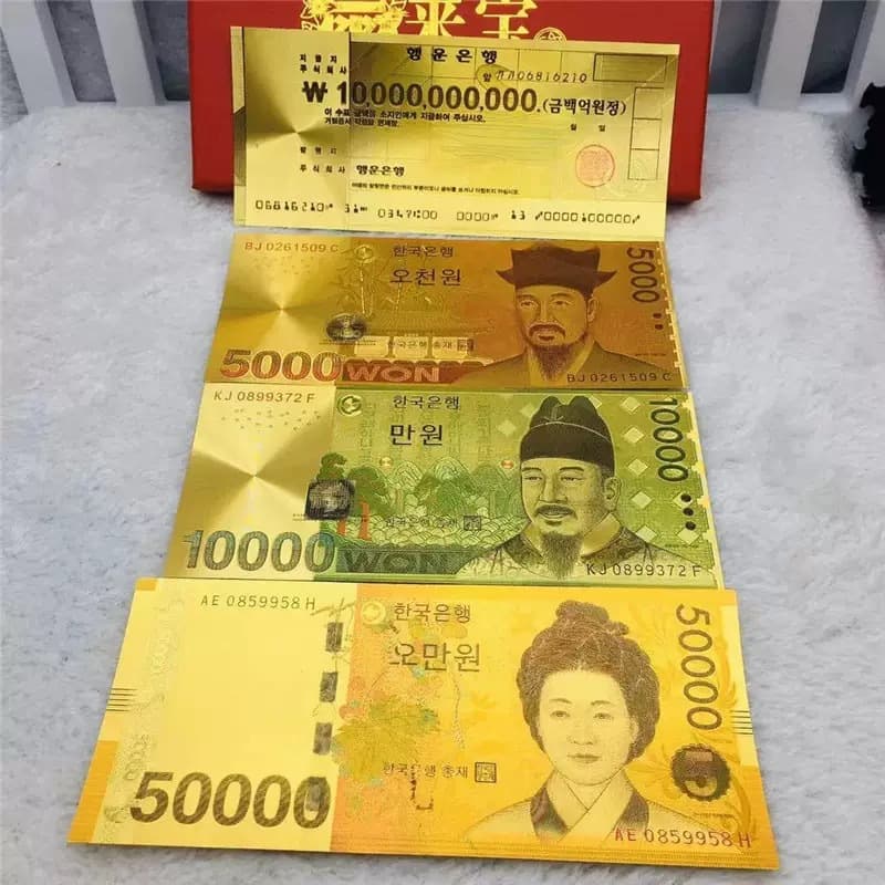 Imitation gold foil South Korean commemorative gold banknotes, 1000 and 5000 won, complete set for collectors and tourists, Korean won colored banknotes.