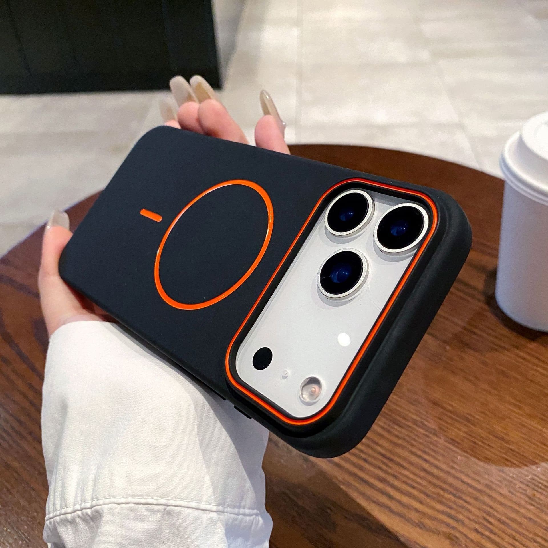 Silicone soft shell suitable for iPhone 17pm mobile phone case Apple 16pm oil dripping magnetic thin circle 15 advanced contrasting color