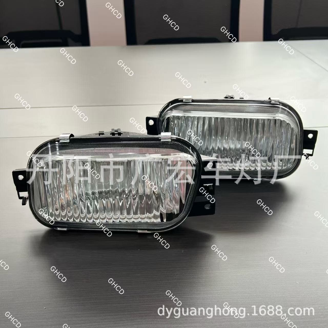 Ghcd Is Suitable for Mitsubishi Canter Original Glass Bar Fog Lamp Factory Direct Sales