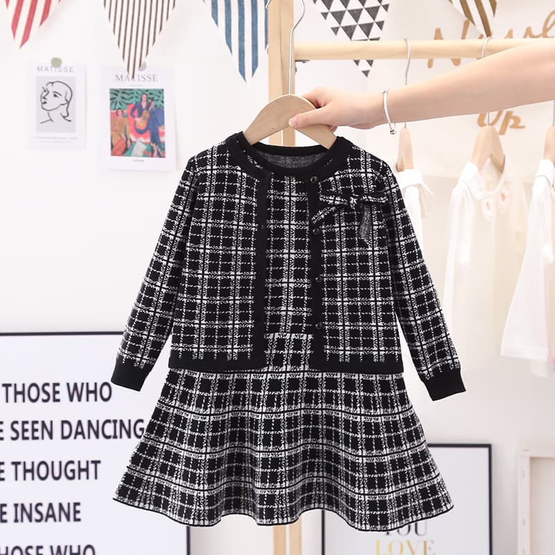 Children's clothing, autumn clothing, girls' small fragrant style knitted sweater suit, girl's fashionable sweater jacket, vest, sweater skirt two-piece set