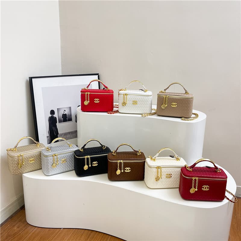 Foreign trade small bags women's handbags cross-border 2026 new European and American fashion rhombus chain bag portable box bag