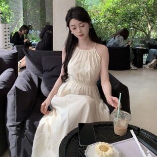 Black Waist-Revealing Vacation Dress 2026 New Design Waist Slimming Sleeveless Halter Long Dress Women Summer