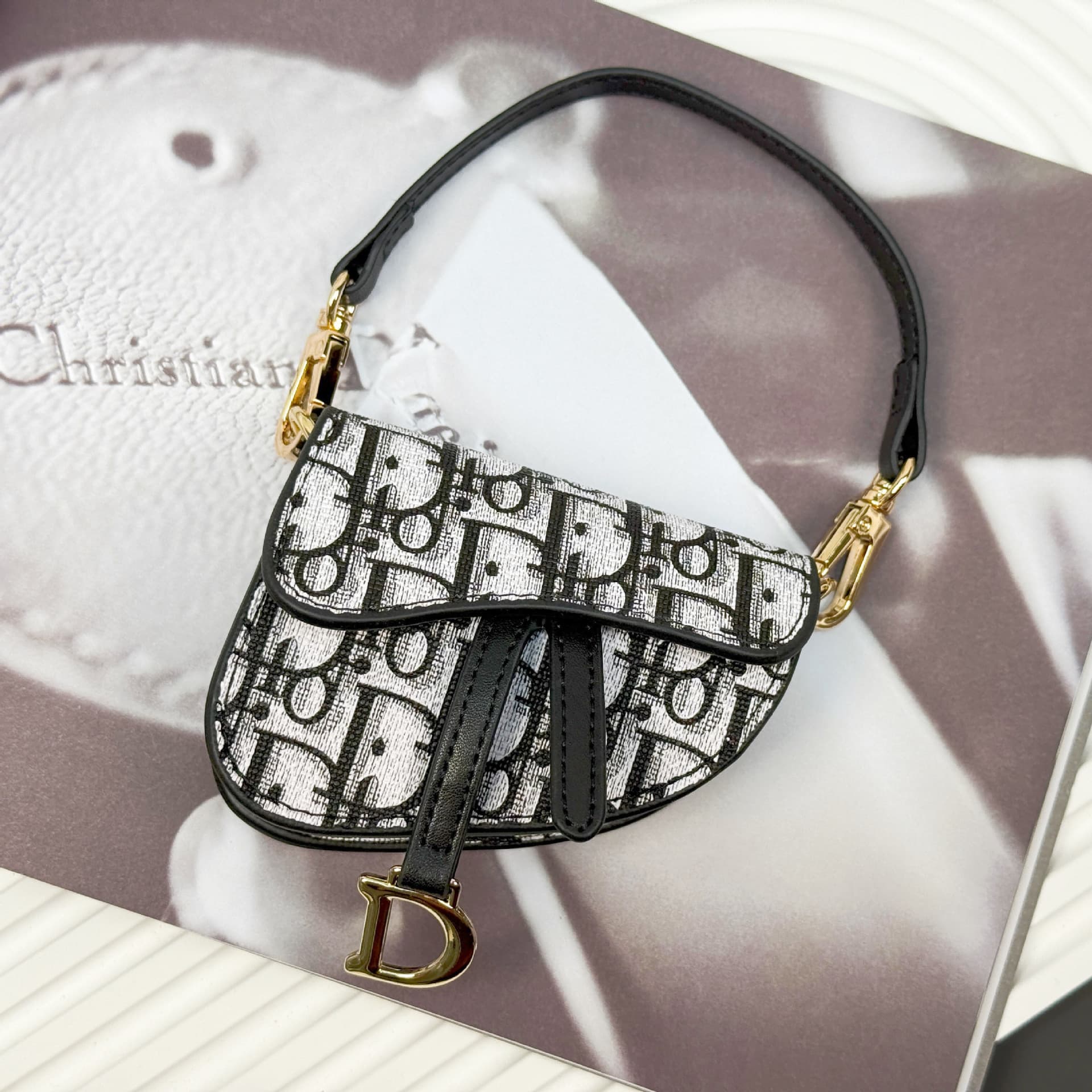 New Fashion Mini Saddle Bag Earphone Case Car Keychain Pendant Accessory Coin Purse Blind Box Pairing for Women