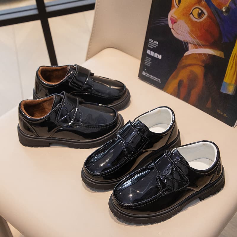 2026 Spring Autumn Winter New Casual Velcro Black Boys Leather Shoes Fleece Lined Breathable British Style Toddler Kids Shoes
