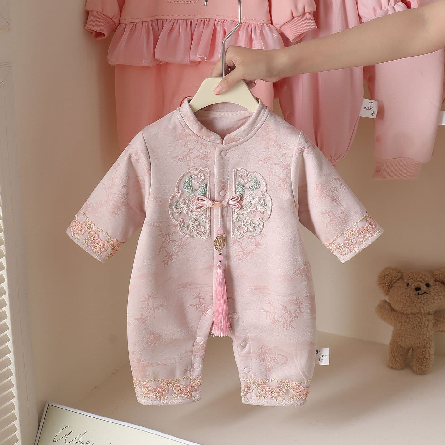 Winter newborn baby's hundred days of national style full baby winter clothes baby warm jumpsuit one month old dress crawling suit
