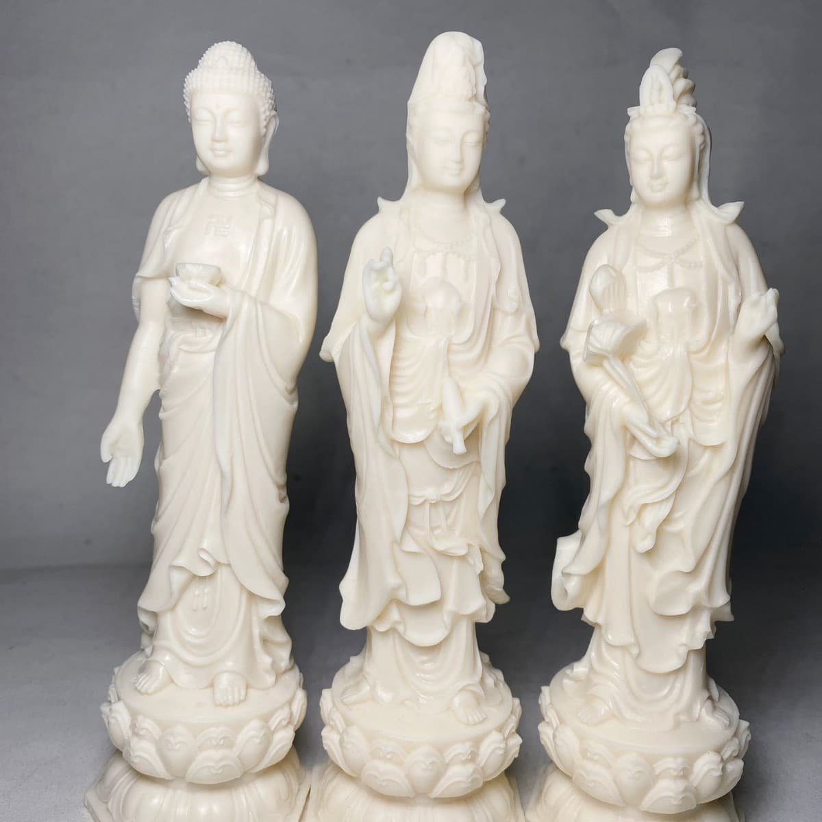 Ivory nut carving of Sakyamuni, Amitabha Buddha, Mahasthamaprapta, and Avalokiteshvara Bodhisattva, Western Three Saints ornament, factory wholesale