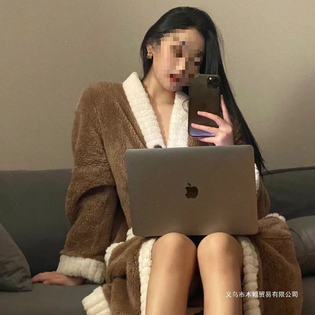 Women's winter thickened plush robe, long coral fleece warm loungewear two-piece set, can be worn outside.