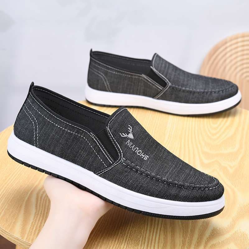 New Style Old Beijing Cloth Shoes Men's Slip-on Canvas Shoes Non-slip Breathable Dad Shoes Low-top Work Shoes Sneakers