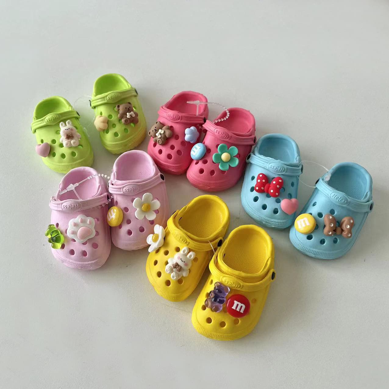 New Korean Hot Selling Pet Dog Shoes, Breathable and Wear-Resistant Hole Shoes, Beach Shoes, Outdoor Shoes, Cat Slippers, Cross-Border