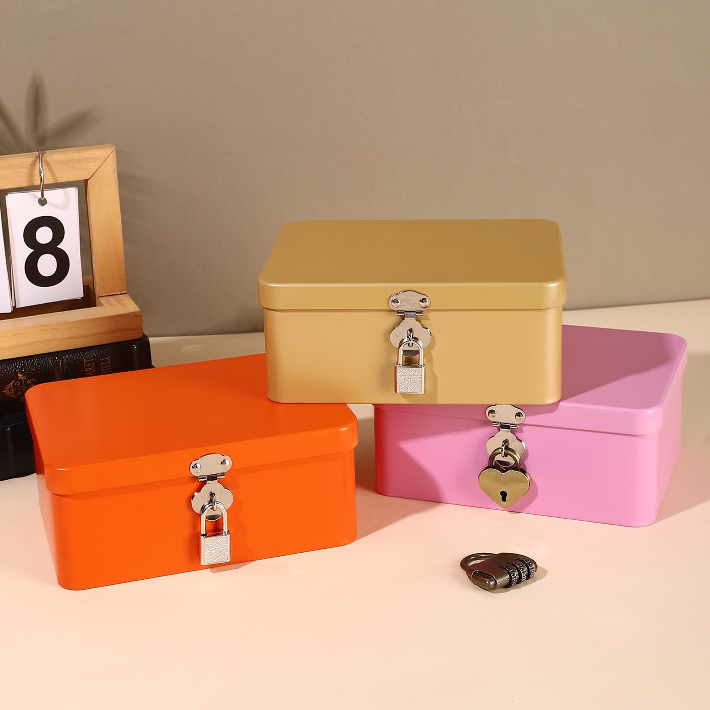 Lockable iron storage iron box, thickened tinplate storage box, large-capacity jewelry and cosmetics storage and organization box