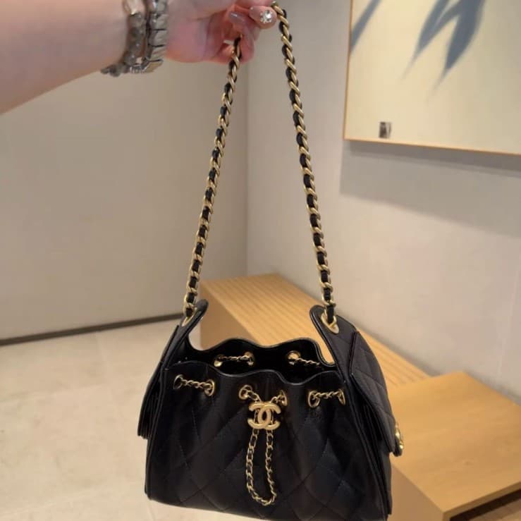 Women's Simple New Shoulder Bag, Underarm Bag with Caviar Texture, Large Capacity Wander Bag, Bucket Drawstring Bag, Chain Bag