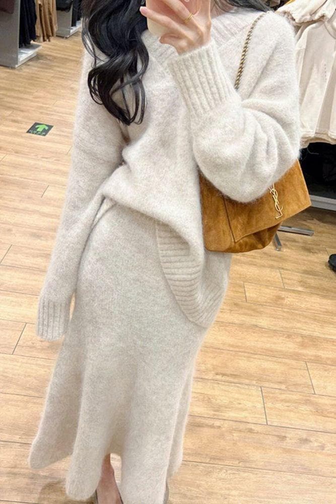 Retro Soft V-Neck Sweater Set for Women Fall/Winter New Design Fishtail Bodycon Skirt Knit Two-Piece Set