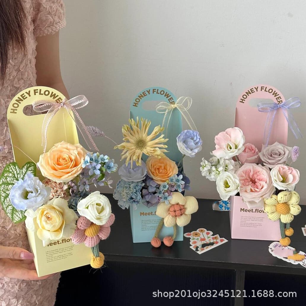 Bouquet Packaging Box Handheld Flower Box Fresh Flower Packaging Box Flower Arrangement Box Folding Box Teacher's Day Flower Box In Stock Wholesale