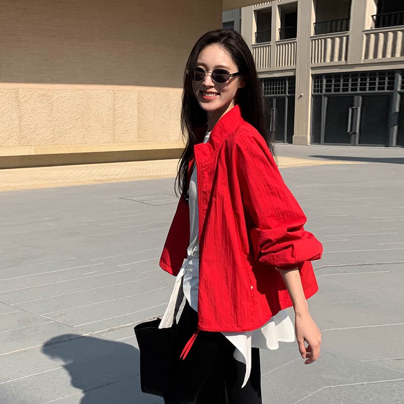 MOXI Shisanhang Women's 2026 Spring New Korean Stand Collar Short Trench Coat Women's Red Jacket Top