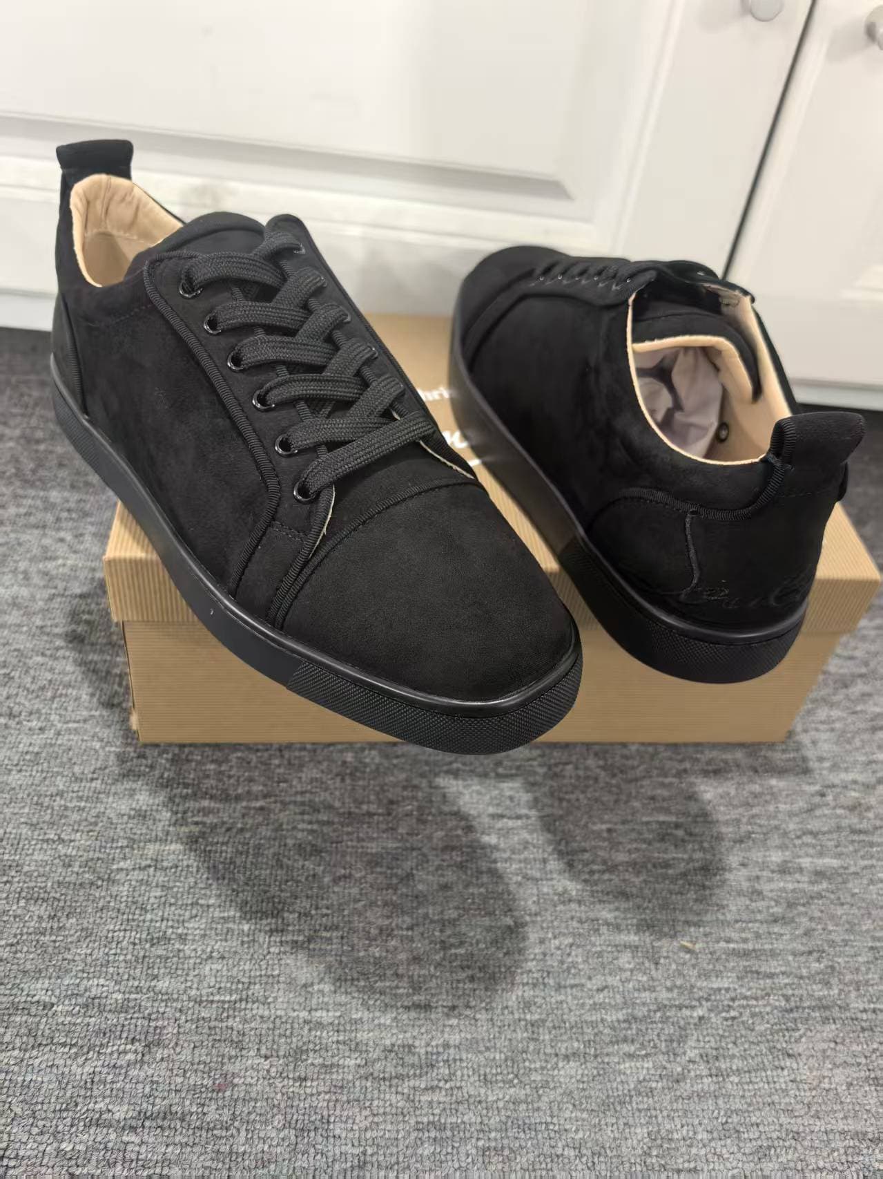 LTTL Embroidered Men's Shoes Black Low-Top Studded Flat Casual Shoes Crescent Shoes