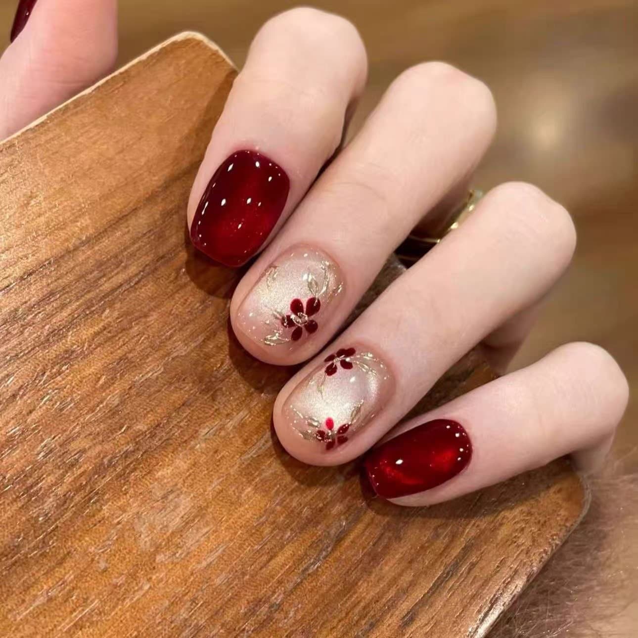 New Autumn/Winter Handmade Gold-Red Cat Eye Glass Bead Nail Art Tips, Whitening Short Press-On Nails, High-End Temperament