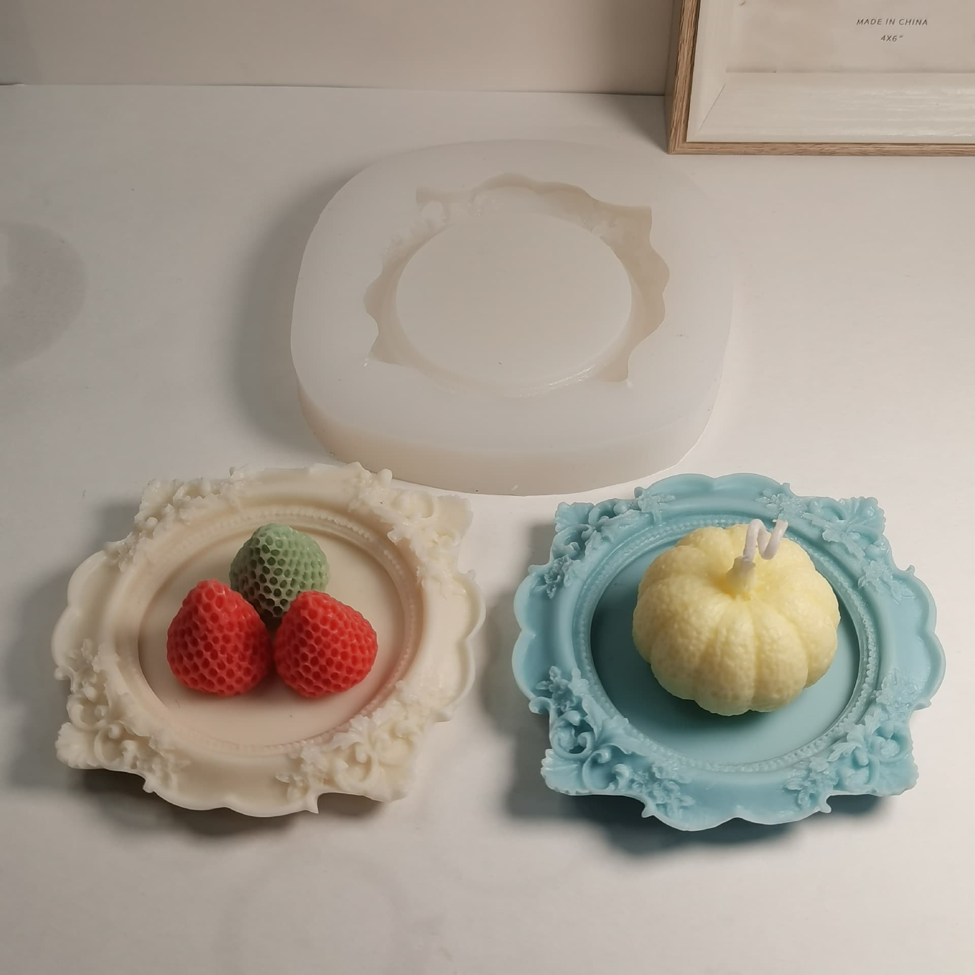 European Vintage Palace Style Relief Frame Mold Gypsum Plate Decorative Tray DIY Scented Candle Candle Holder Mold