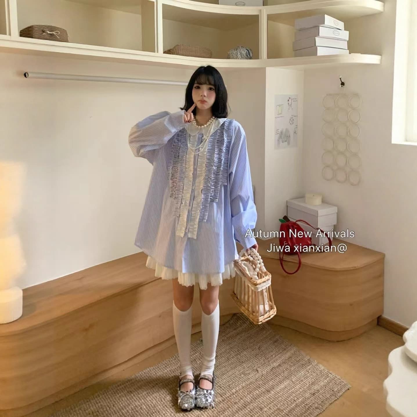 2025 spring new blue striped lace shirt early spring new loose top versatile blue top for women