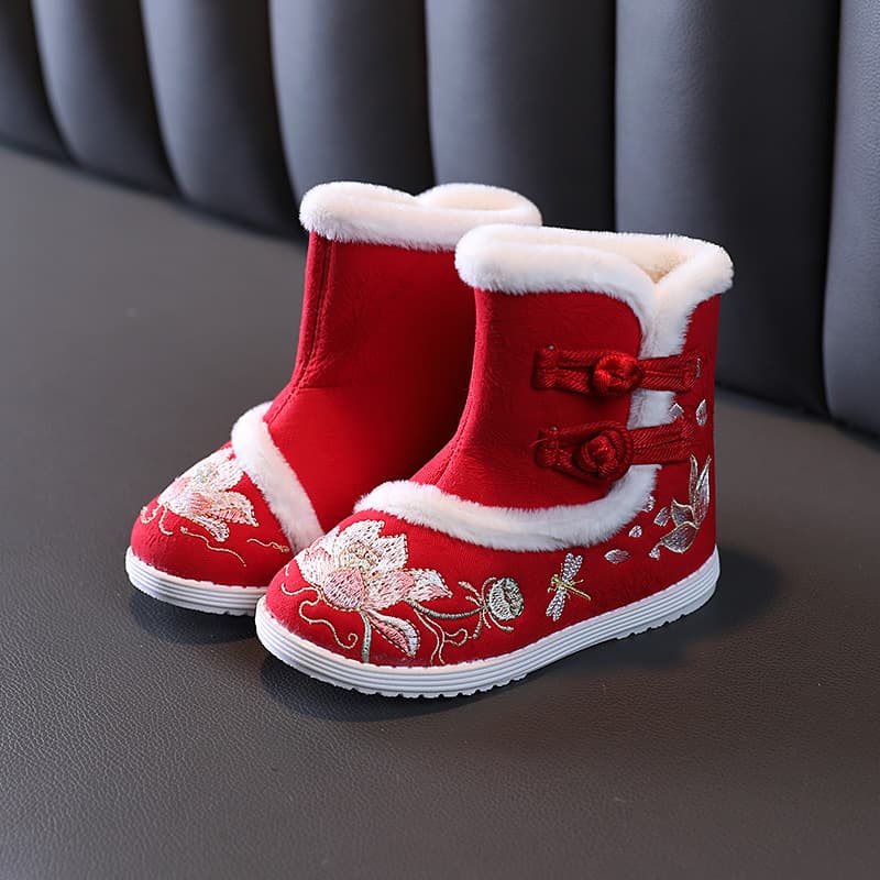 Winter Girls' Hanfu Shoes, Children's Cotton Shoes with Chinese Style, Fleece-Lined Embroidered Non-Slip Soft-Soled Snow Boots, Fashionable
