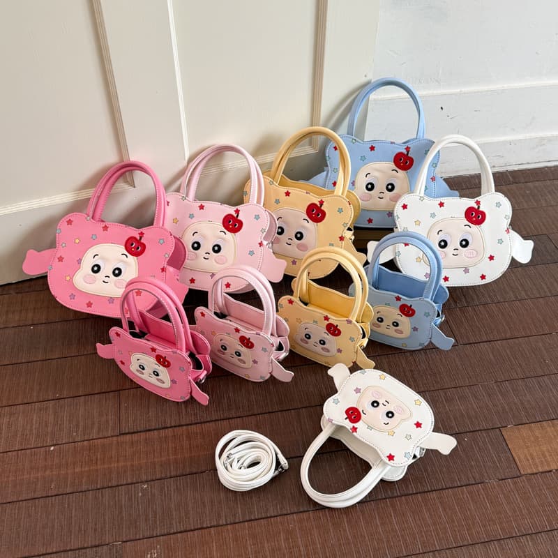 Cartoon Apple Doll Boys and Girls Handbags Cute Little Star Print Girls Accessories Bag New Children's Bags