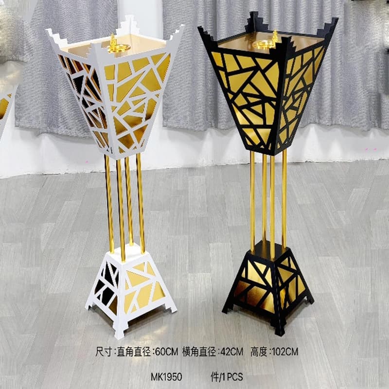 Cross-border Southeast Asia, Middle East, Saudi Arabia, Dubai, Metal Hollow Large Aromatherapy Stove, Golden Carbon Incense Burner