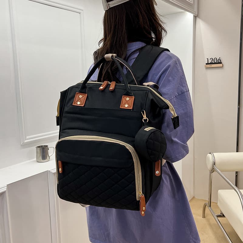 Large Capacity Mom Backpack New Lightweight Fashionable Maternity Diaper Bag 2023