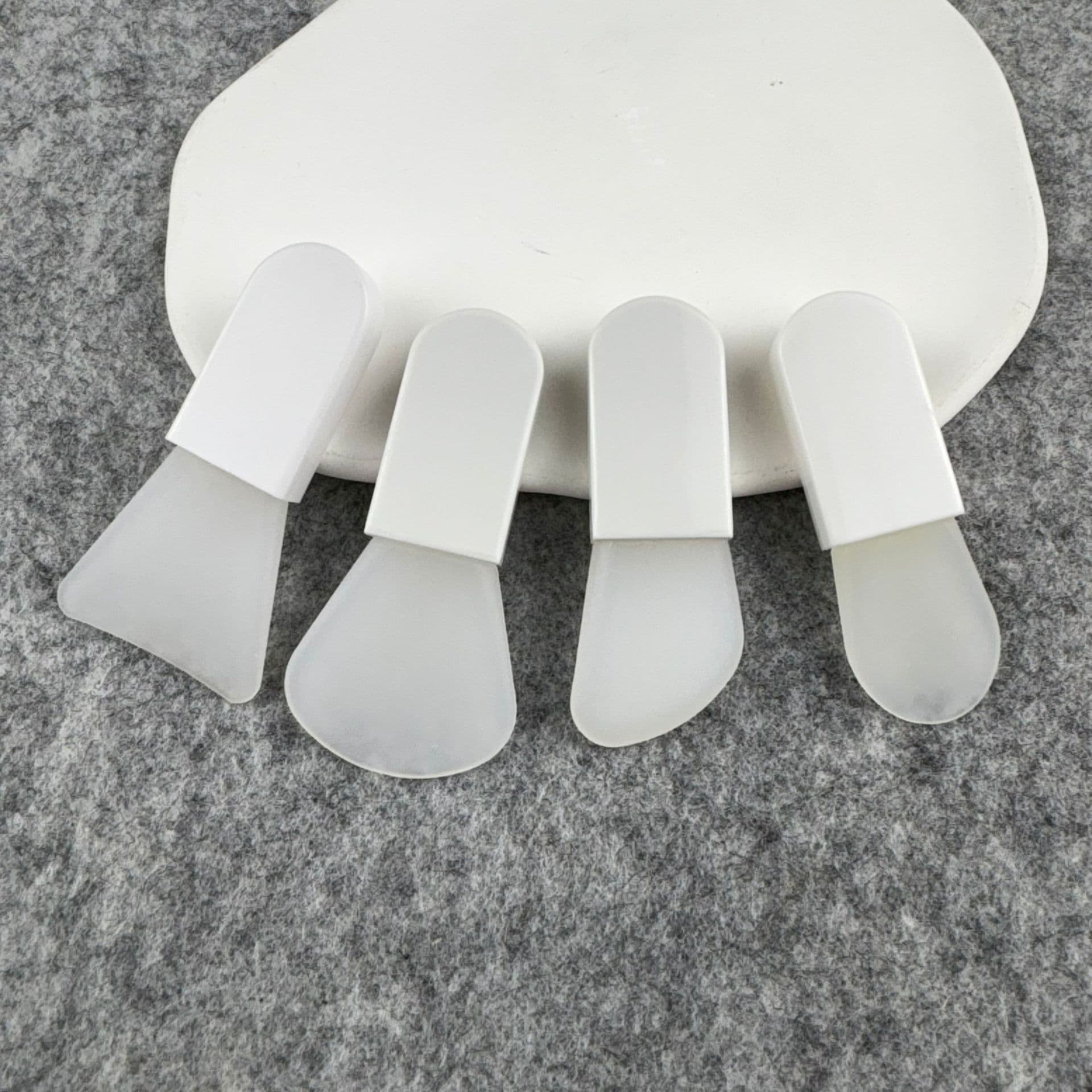 Facial mask brush scraper mud mask facial brush beauty application silicone spatula spatula mini gadget makeup brush