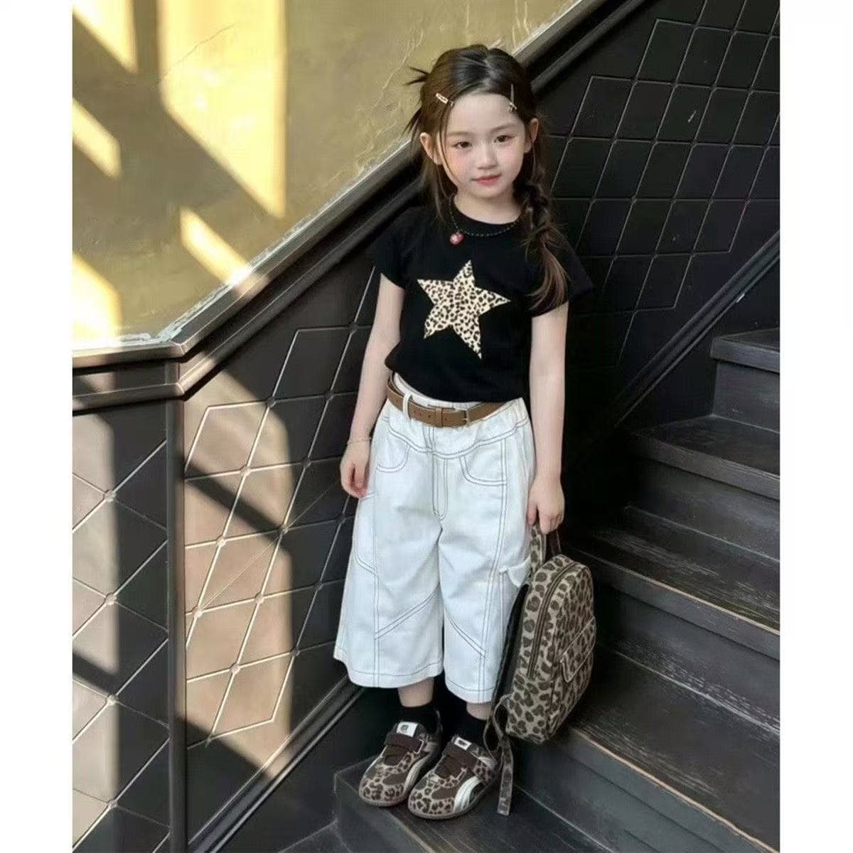 Girls' Short Sleeve T-Shirt Set Summer 2026 New Korean Style Versatile Kids Black Cartoon Star Print Top