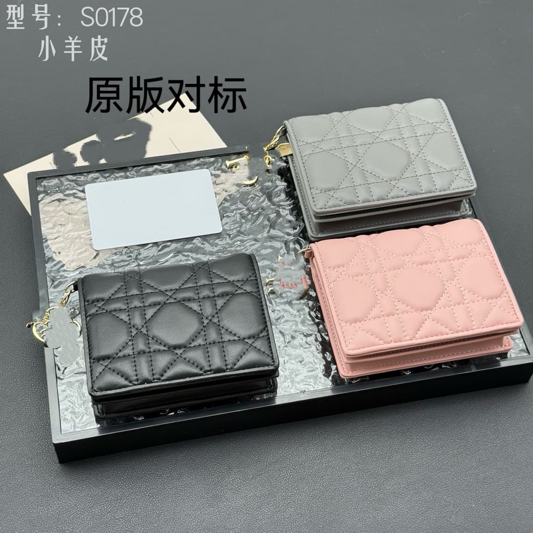 Cross-border D-brand New European and American Trendy Wallet, Women's Premium Wallet Card Holder with Multiple Card Slots