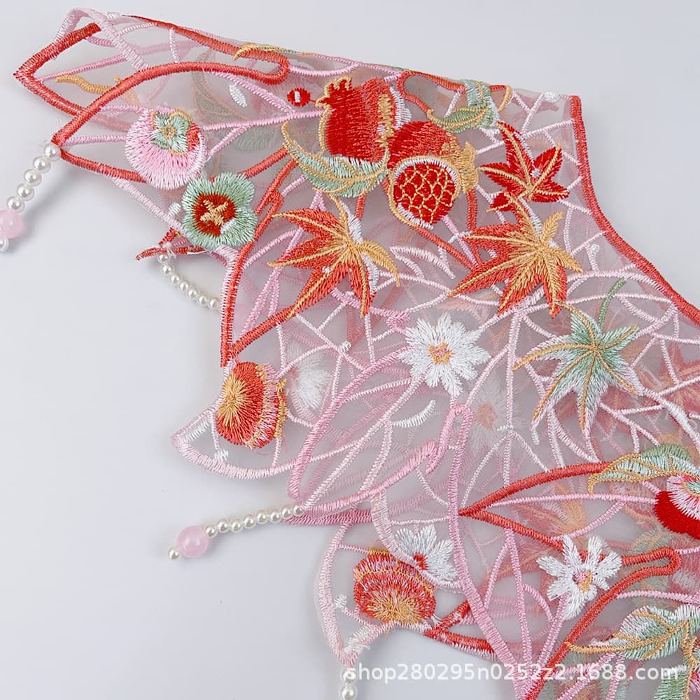 Red maple leaf embroidery cloud collar pearl Chinese national style shawl detachable collar Hanfu accessories collar flower