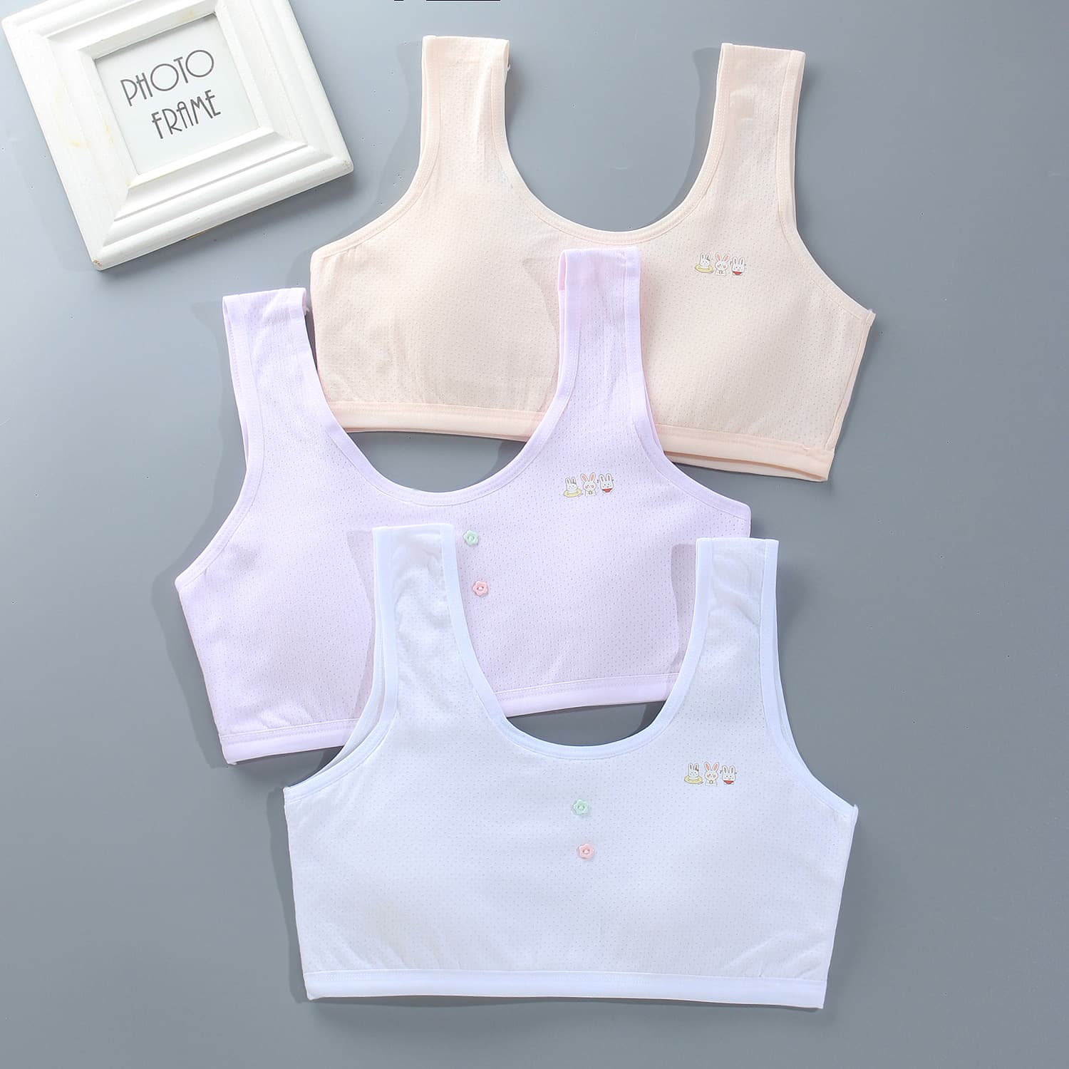 Cotton-padded absorbent training bras for 10-14 year old students
