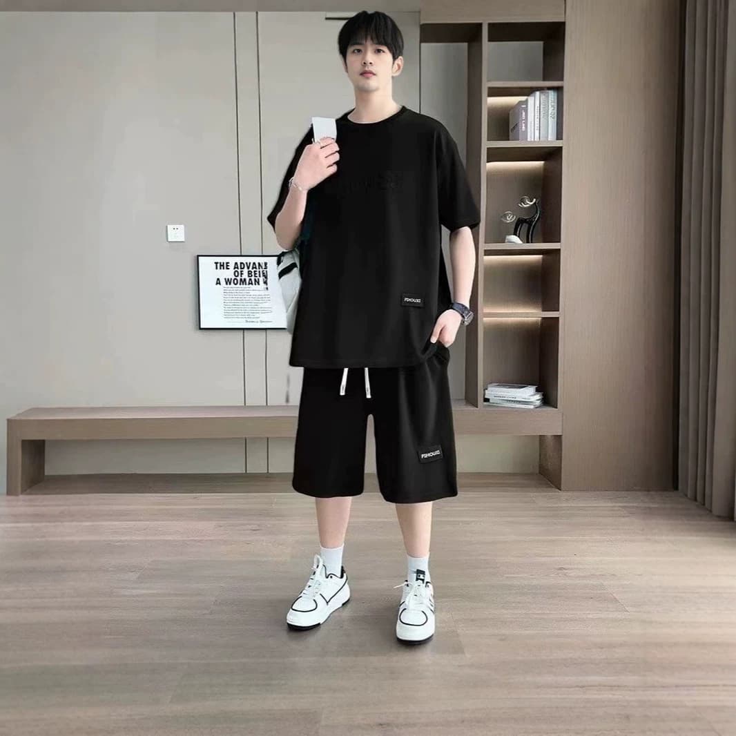 Short-sleeved shorts for men, summer casual sportswear suits for teenagers, stamped half-sleeved tops, casual loose sportswear