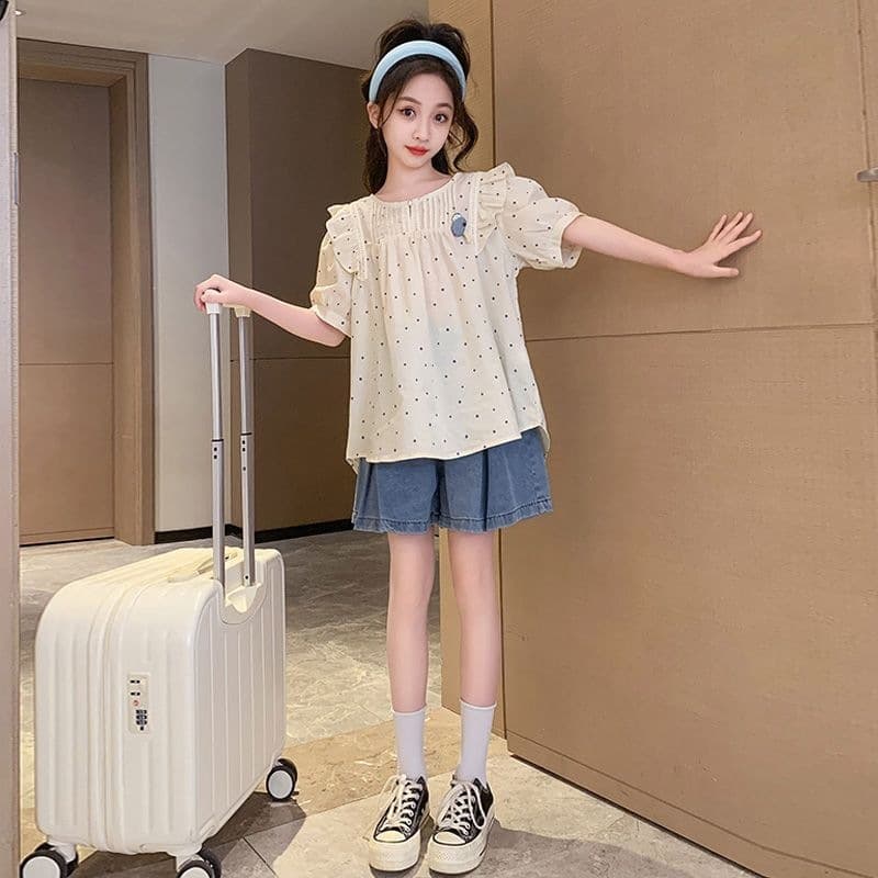 Girls' Summer Short-Sleeved T-Shirt, Denim Shorts, Doll Shirt, Summer Set, Fashionable and Stylish Children's Summer Outfit for Older Kids