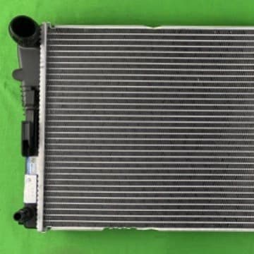 Source Manufacturer Car Radiator 17118678027 Fits 2012 3 Series F35