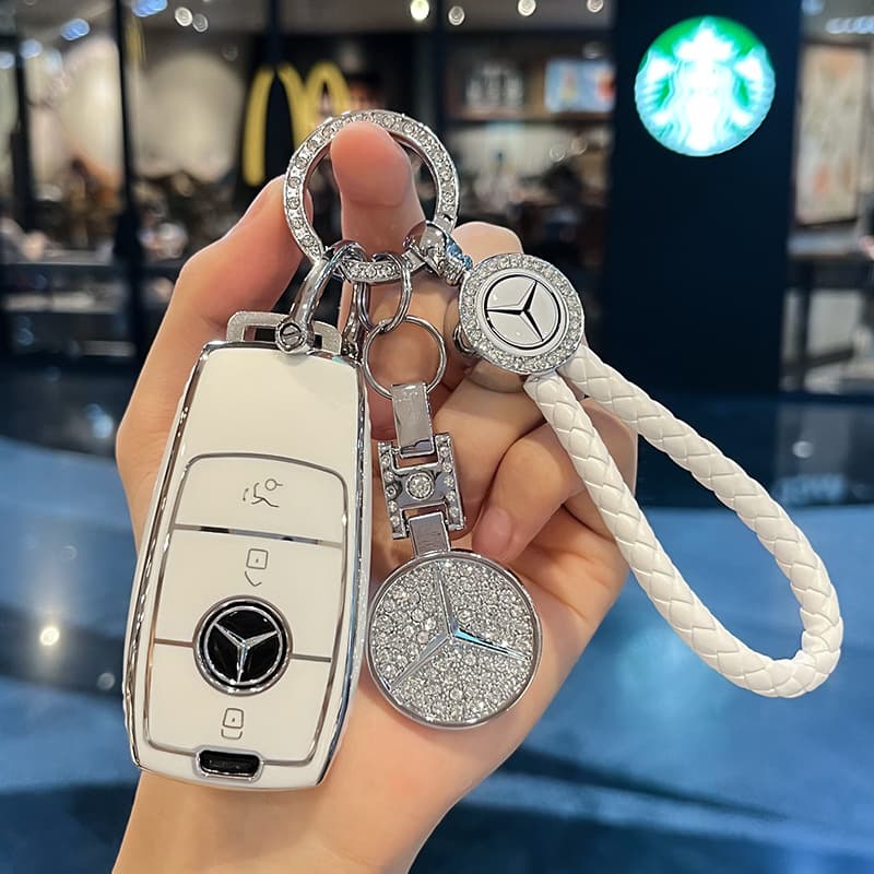 Suitable for Mercedes-Benz GLC key cover A-class E-class C-class GLB exquisite GLA/GLE/CLA classic version GLS buckle CLS chain