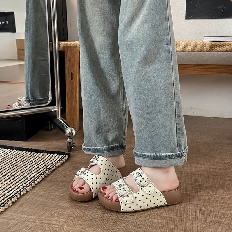 Cloud-like Birkenstock Sandals for Women, Beach-Inspired Thick-Soled Slippers, Trendy 2026 New Style for Outdoor Wear, Ultra-Thick Sole Fashion