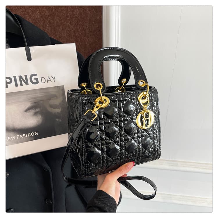 2026 New Small Square Bag Genuine Leather Quilted Handbag Premium Commuter Crossbody Versatile Fashion Bag Lady Dior Style