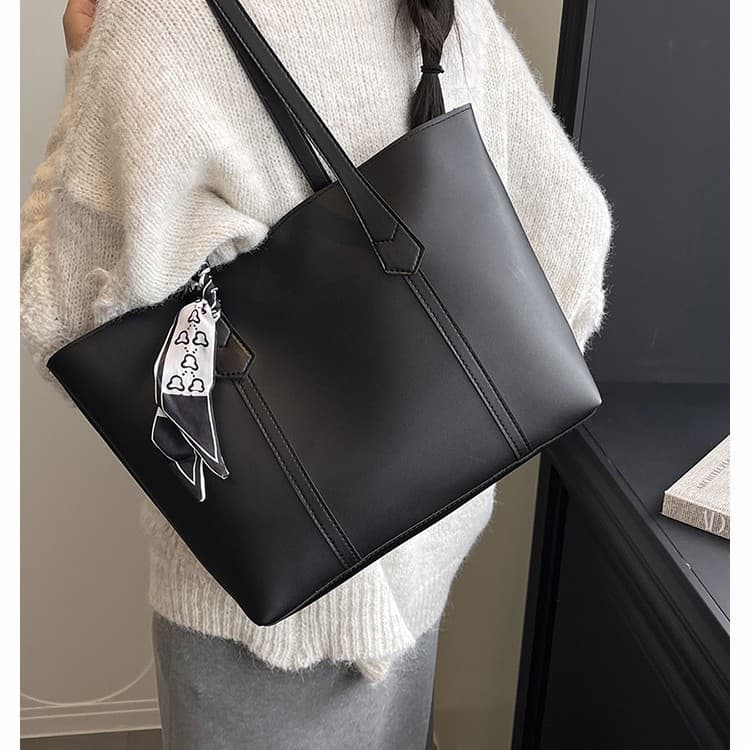 Women's Bags 2026 New Trendy Fashion Checkered Design Large Capacity Bag Women's Style Checkered Shoulder Tote Bag
