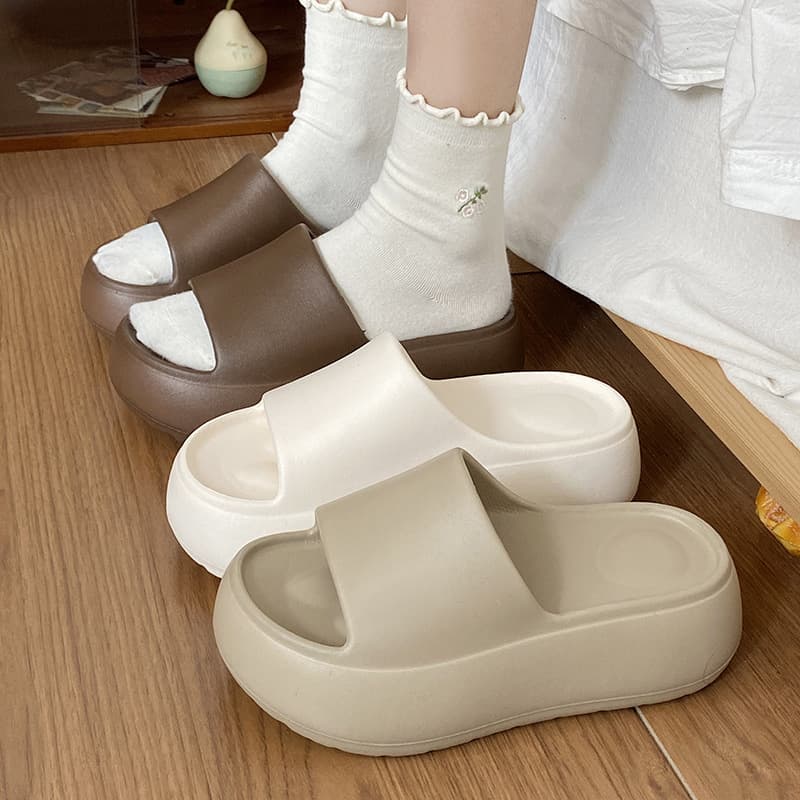 Summer Solid Color EVA Thick Sole Cloud-Like Flip Flops for Women, Soft Sole Fashion Heightening Anti-Slip Beach Sandals