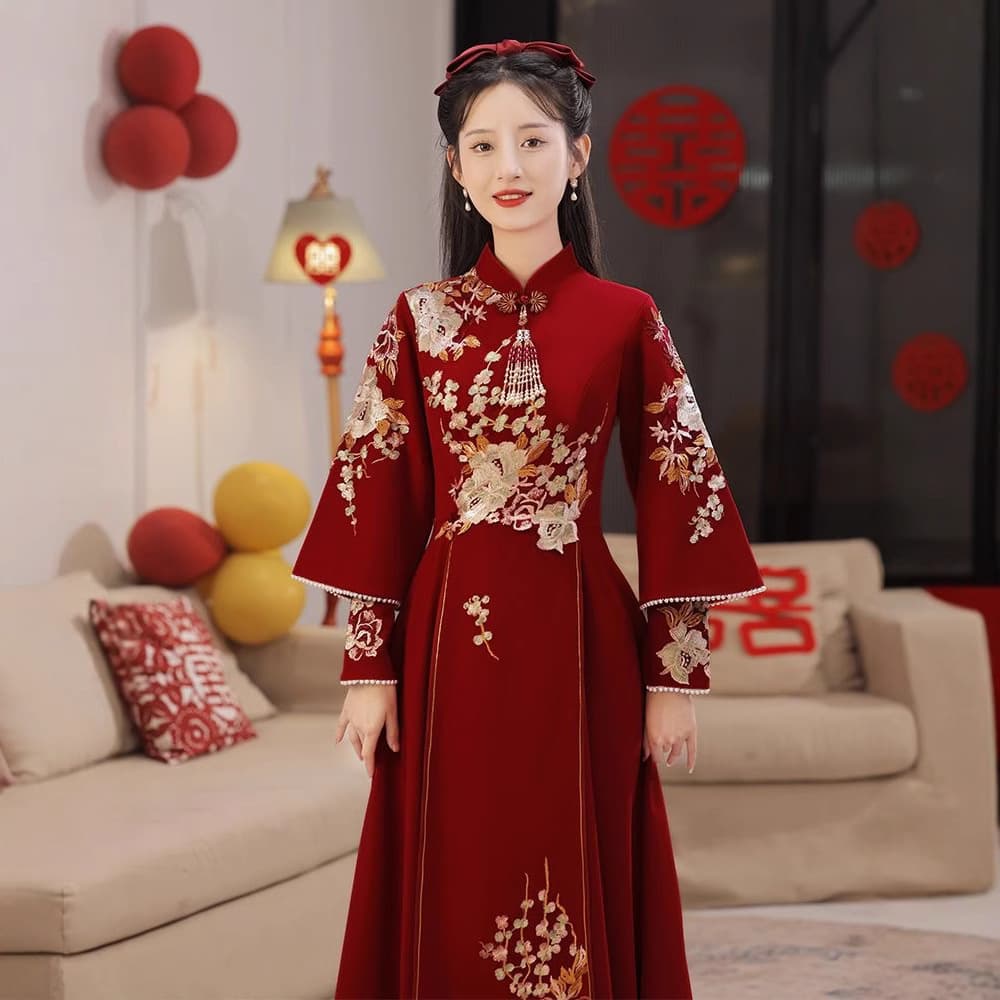 2024 New Wedding Banquet Chinese-style Bridal Dress Modified Cheongsam Xiuhe Suit Long Sleeve Autumn Winter