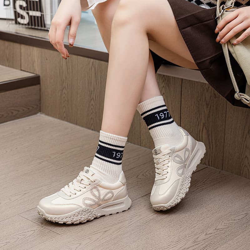 Women's Chunky Dad Sneakers 2026 Spring Thick Sole Rhinestone Casual Sports Shoes Breathable Fashion Retro