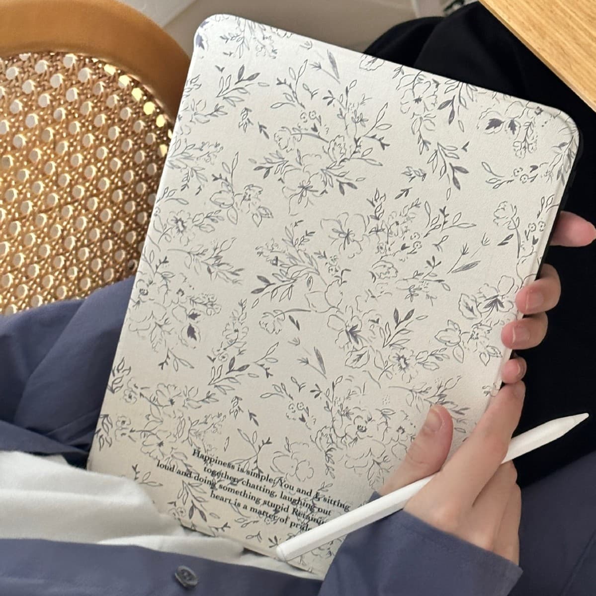 French Floral Pattern Compatible with iPad Pro 11-inch Tablet Case, iPad 6/7/8/9 Apple Mini Protective Cover