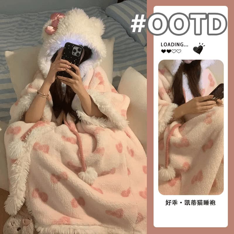 Kitty Cape Pajama for Women Winter Coral Fleece Thickened Plush Robe Autumn and Winter Homewear Sleep Dress