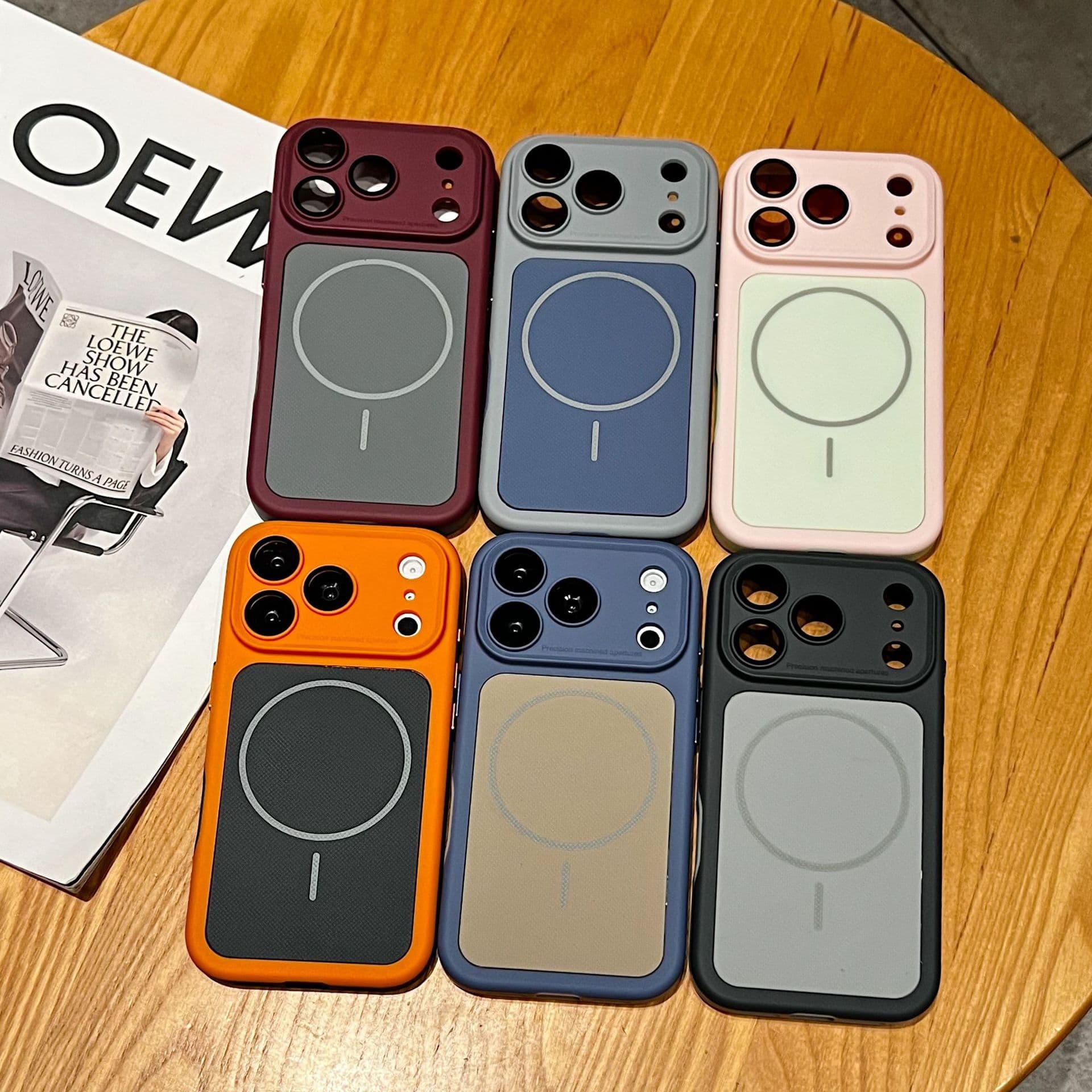 Apple 17 dual-color skin-sensitive magnetic phone case iphone16 Promax dot pattern 15 fine holes 14 all-inclusive protective cover