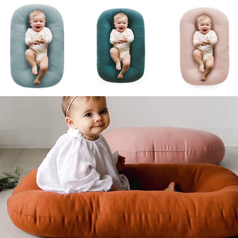 A portable, removable, and washable baby mattress/children's mattress/bionic womb bed that's perfect for baby's sleep.
