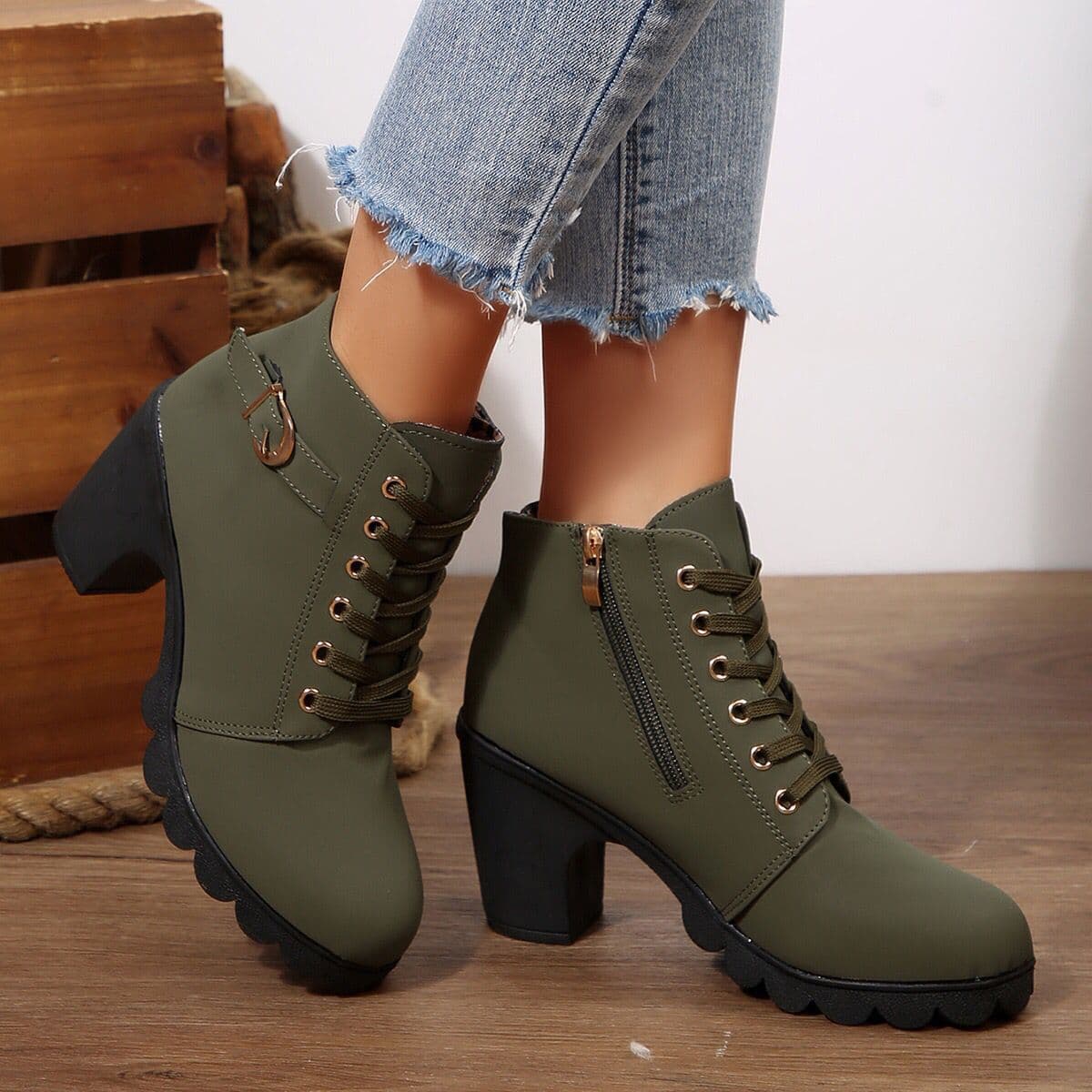 Cross-Border Plus-Size Autumn/Winter 2025 New High-Heeled Women's Boots with Cross-Tie Short Boots, Chunky Heel Martin Boots, Leather Boots for Women in Stock