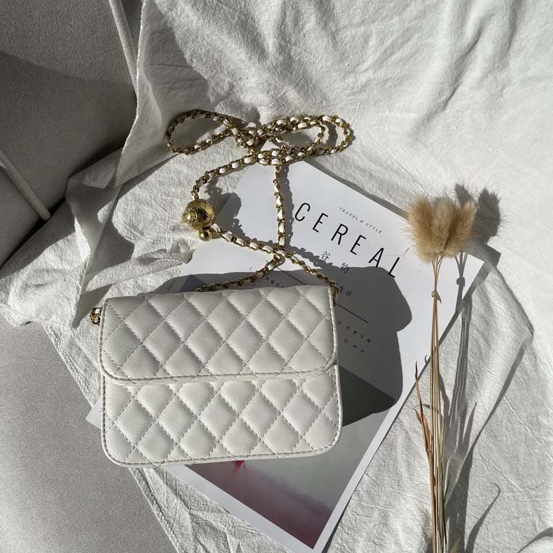 2024 New Trendy Gold Ball Small Fragrance Style Diamond Chain Mini Waist Bag Lipstick Single Shoulder Messenger Bag for Women