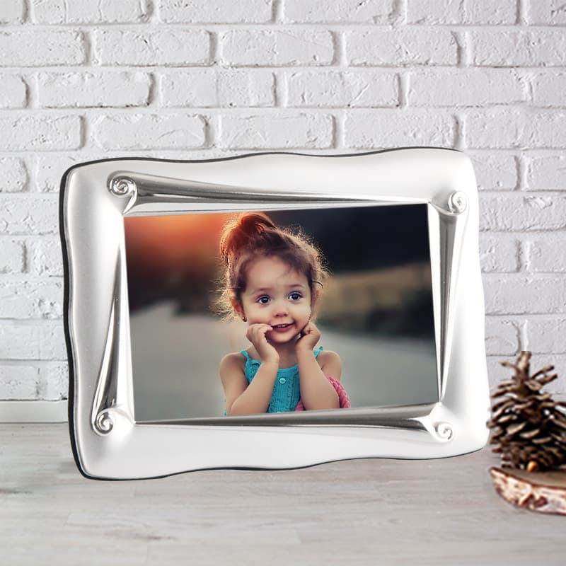 Personalized mini 3-inch photo frame empty frame table small photo frame European simple photo frame home wall-mounted metal photo frame