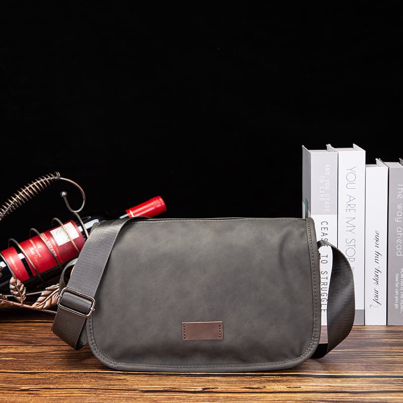 2026 New Retro Shoulder Bag Korean Style Men's Bag Fashion Trend Men's Small Square Bag Simple Casual Crossbody Bag for Men